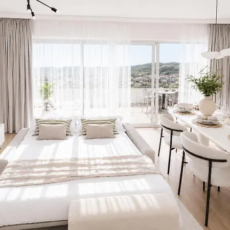 Apartmán Penthouse Valle Golf & Sea View & Swimming Pool Estepona